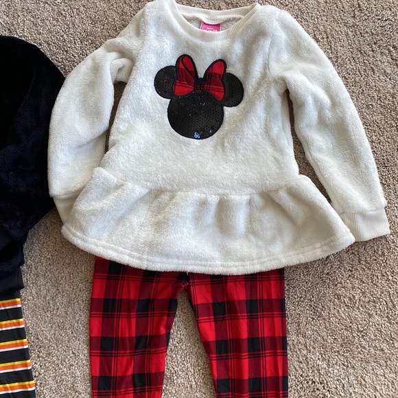 Minnie Mouse Fleece Sets - Halloween & Christmas - Picture 2 of 5